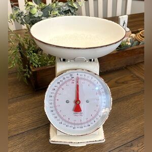 Hobby Lobby Cream Decorative Kitchen Scale